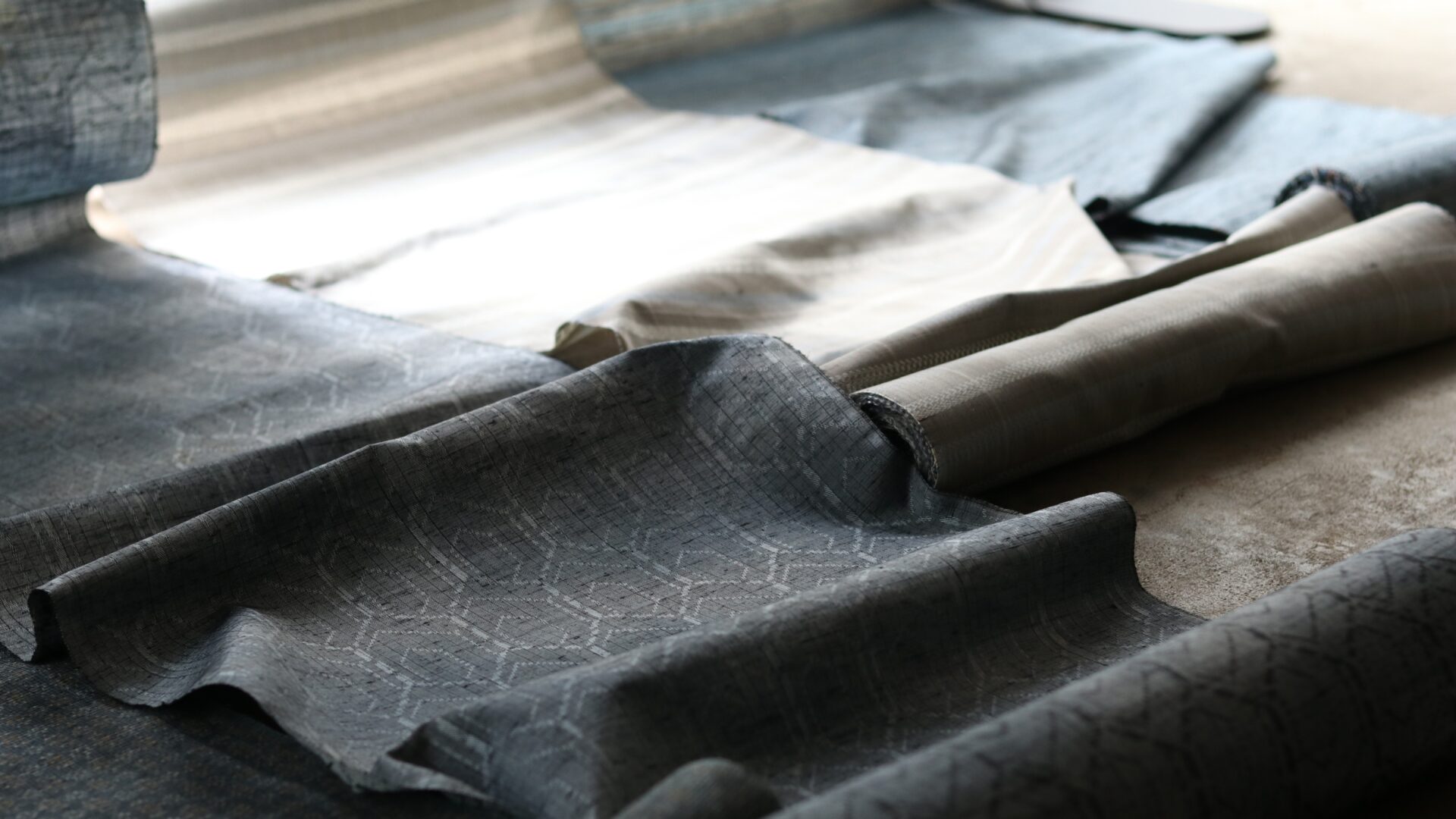 盛典による平家物語「生食」「宇治川」「二度魁」を題材としたインスタレーション作品アーカイブ。