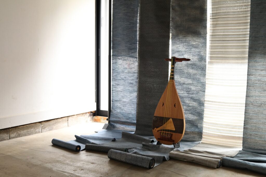 盛典による平家物語「生食」「宇治川」「二度魁」を題材としたインスタレーション作品アーカイブ。